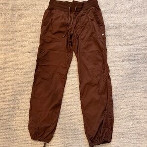 Lululemon Dance Studio Mid-Rise Pants Size 8 Brown